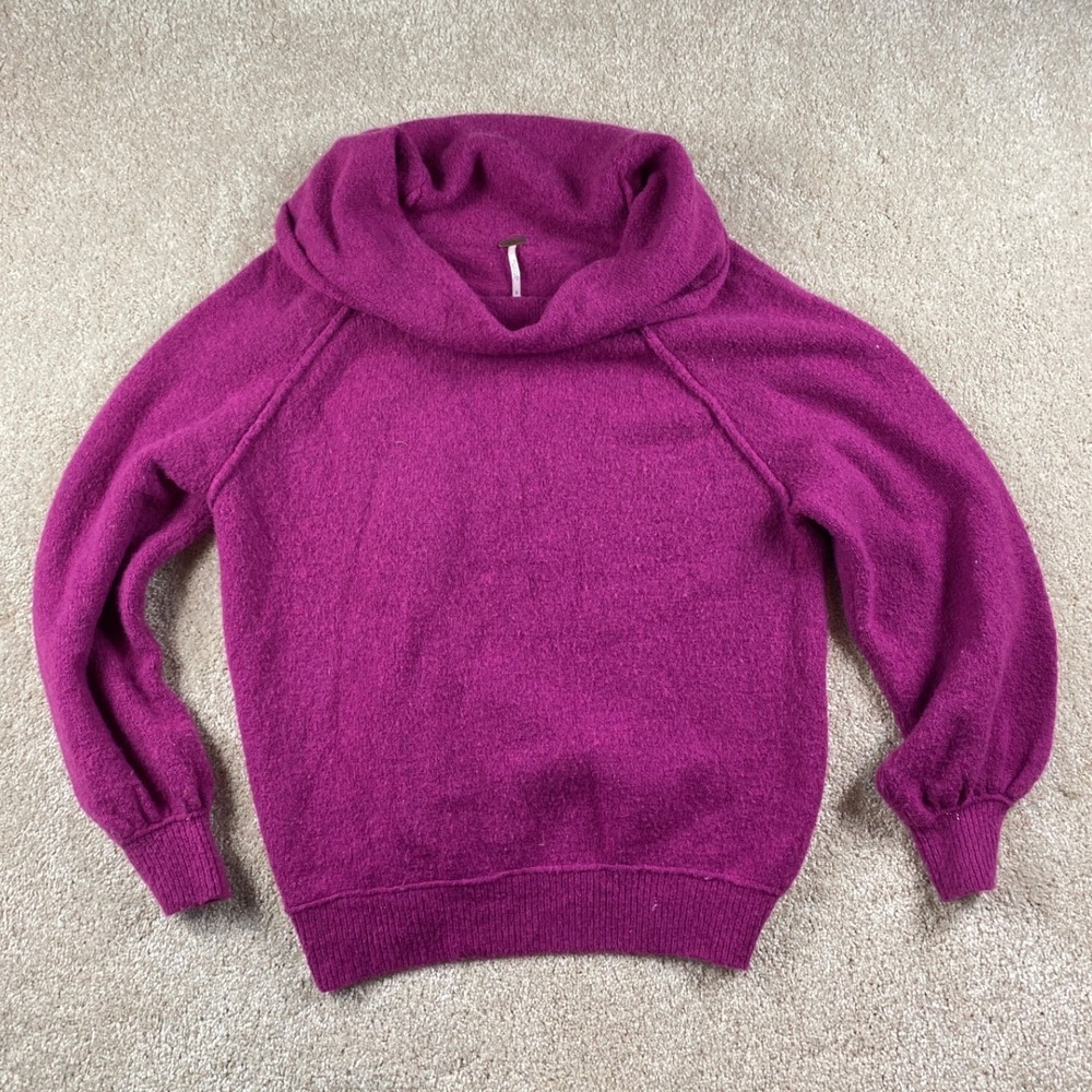 Free People Magenta Purple Cowl Neck Raglan Sleeve Knit Sweater Size Medium‎